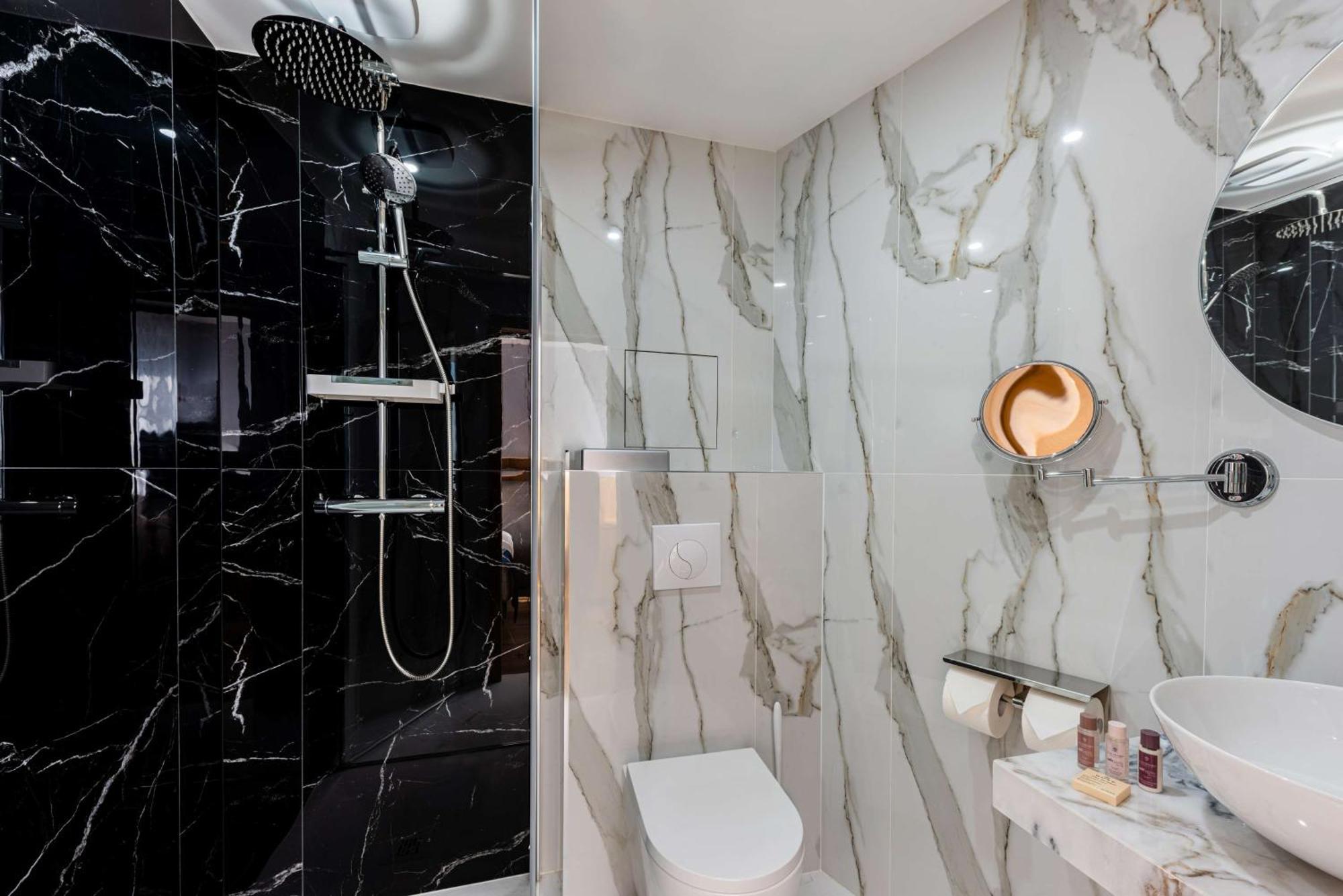 Brit Hotel Privilege Paris Роні-су-Буа Екстер'єр фото